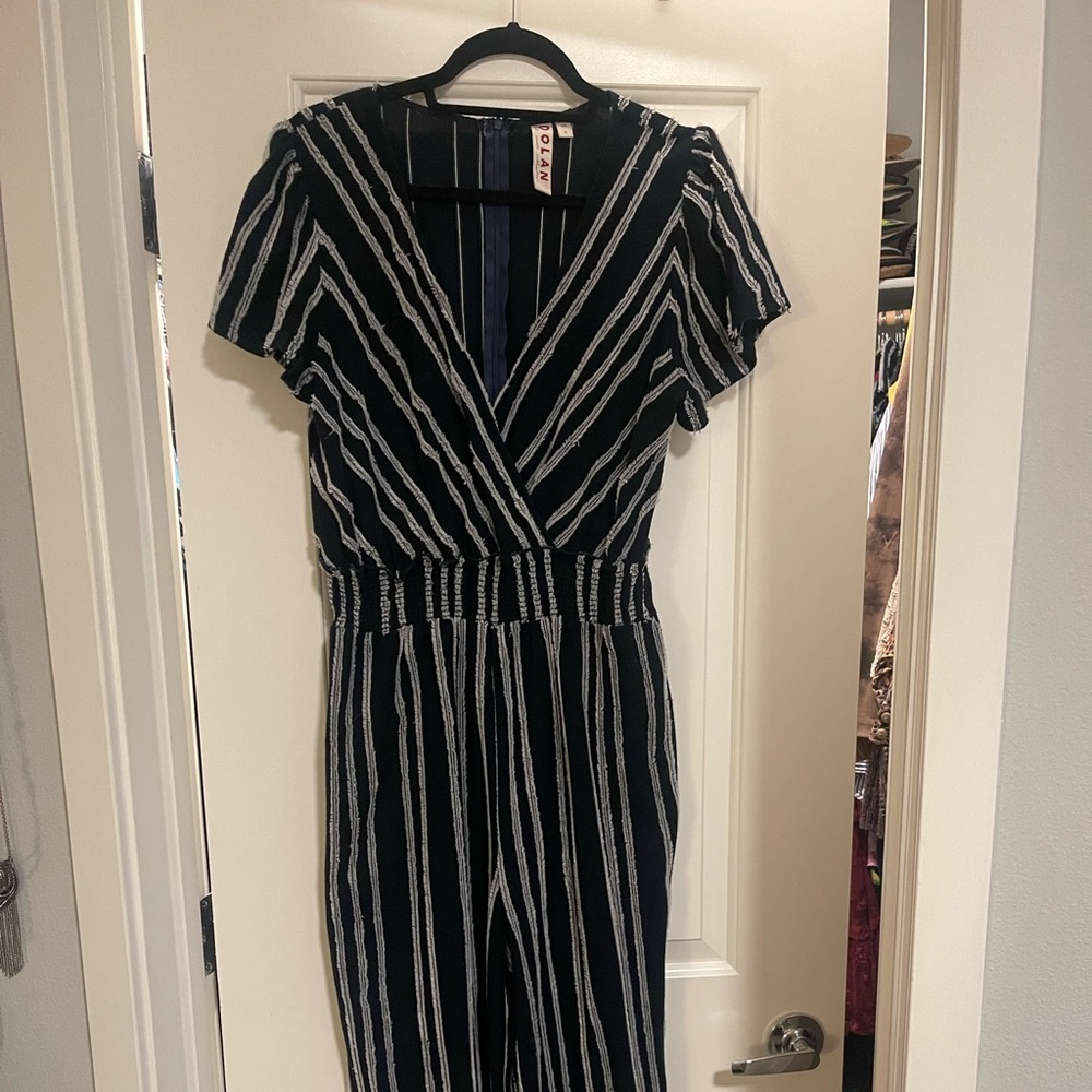 Anthropologie Dolan Canvas Striped Cap Sleeve V Neck Navy & White Jumpsuit Sz M